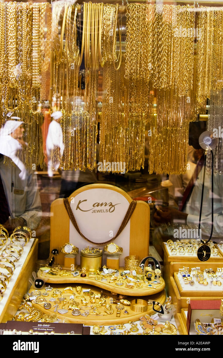 Dubai Deira gold market gold souq shop window Kranz Jewels Dubai Gold Souk Schaufenster Stock Photo