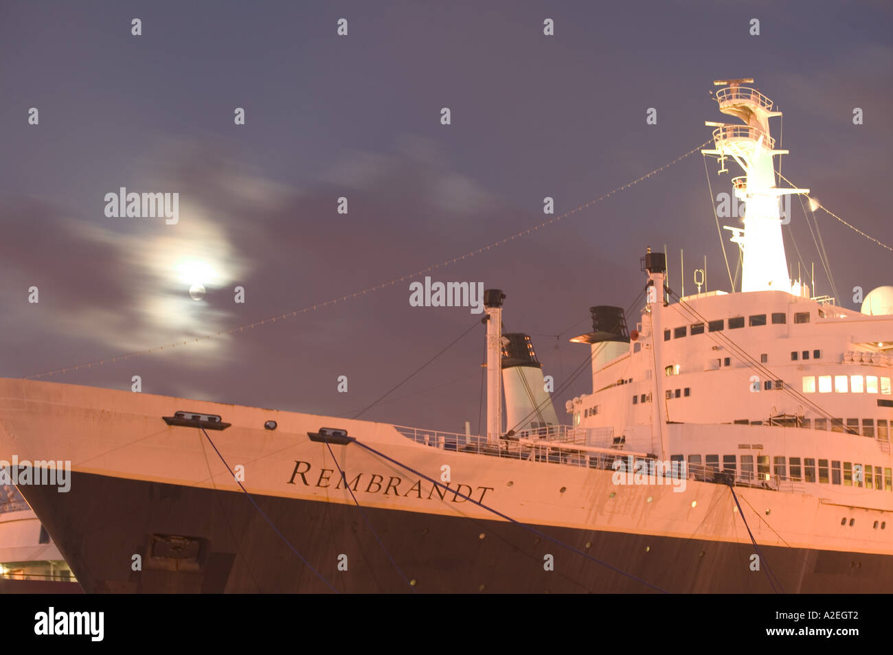 BAHAMAS, Grand Bahama Island, Freeport Port of Freeport, Ocean Liner