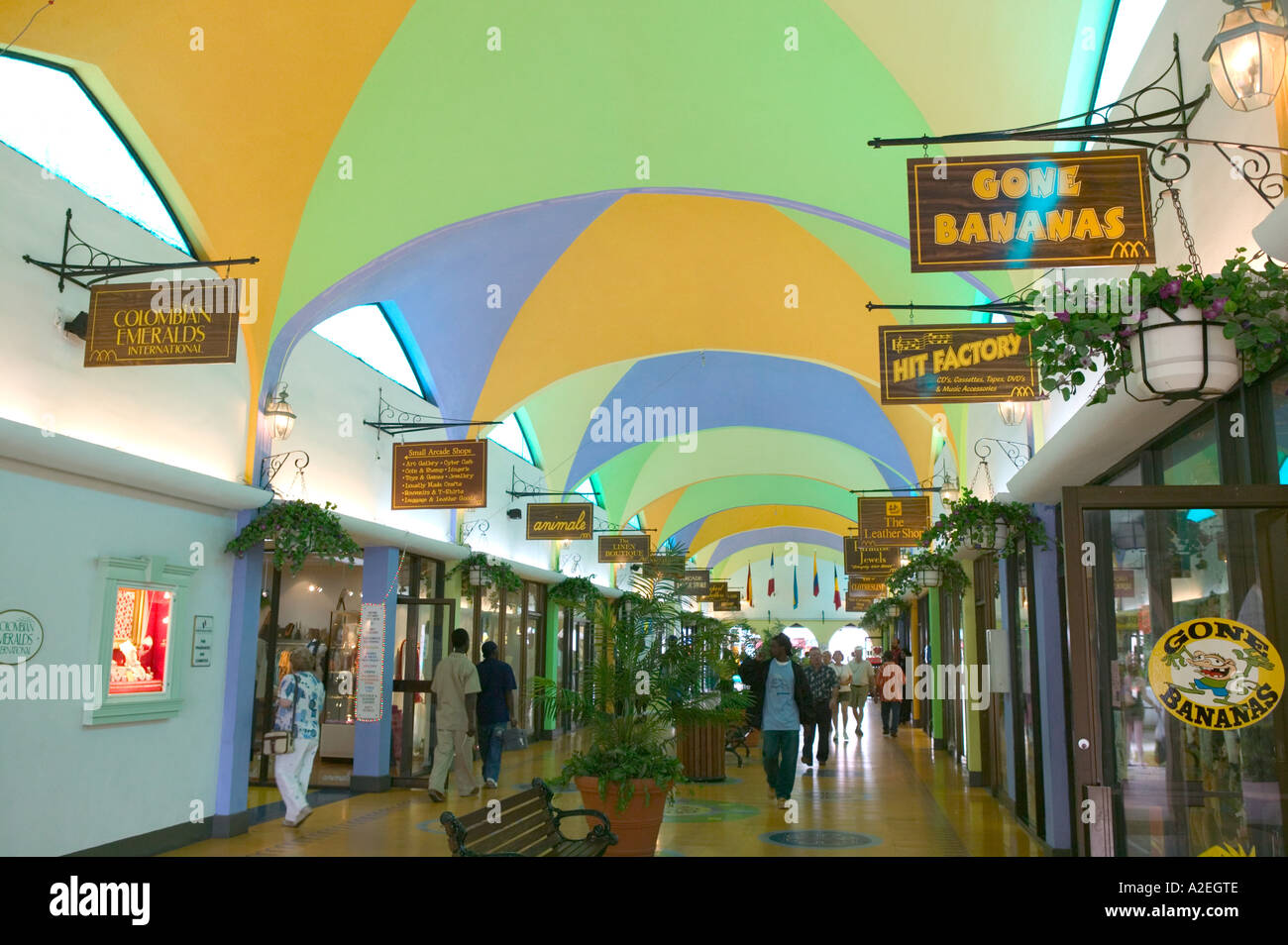 BAHAMAS, Grand Bahama Island, Freeport: Freeport International Bazaar, Shopping  Mall Interior Stock Photo - Alamy