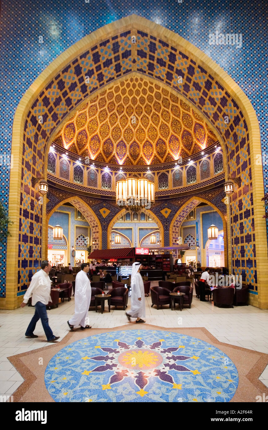Dubai Ibn Battuta Mall persian style interieur Sheikhs Stock Photo