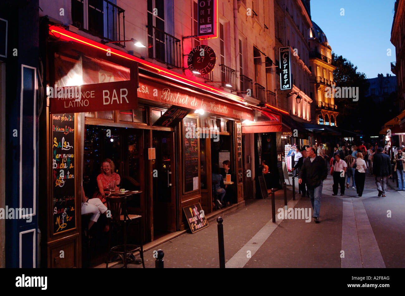 Paris, nightlife in the Latin quarter Stock Photo Alamy
