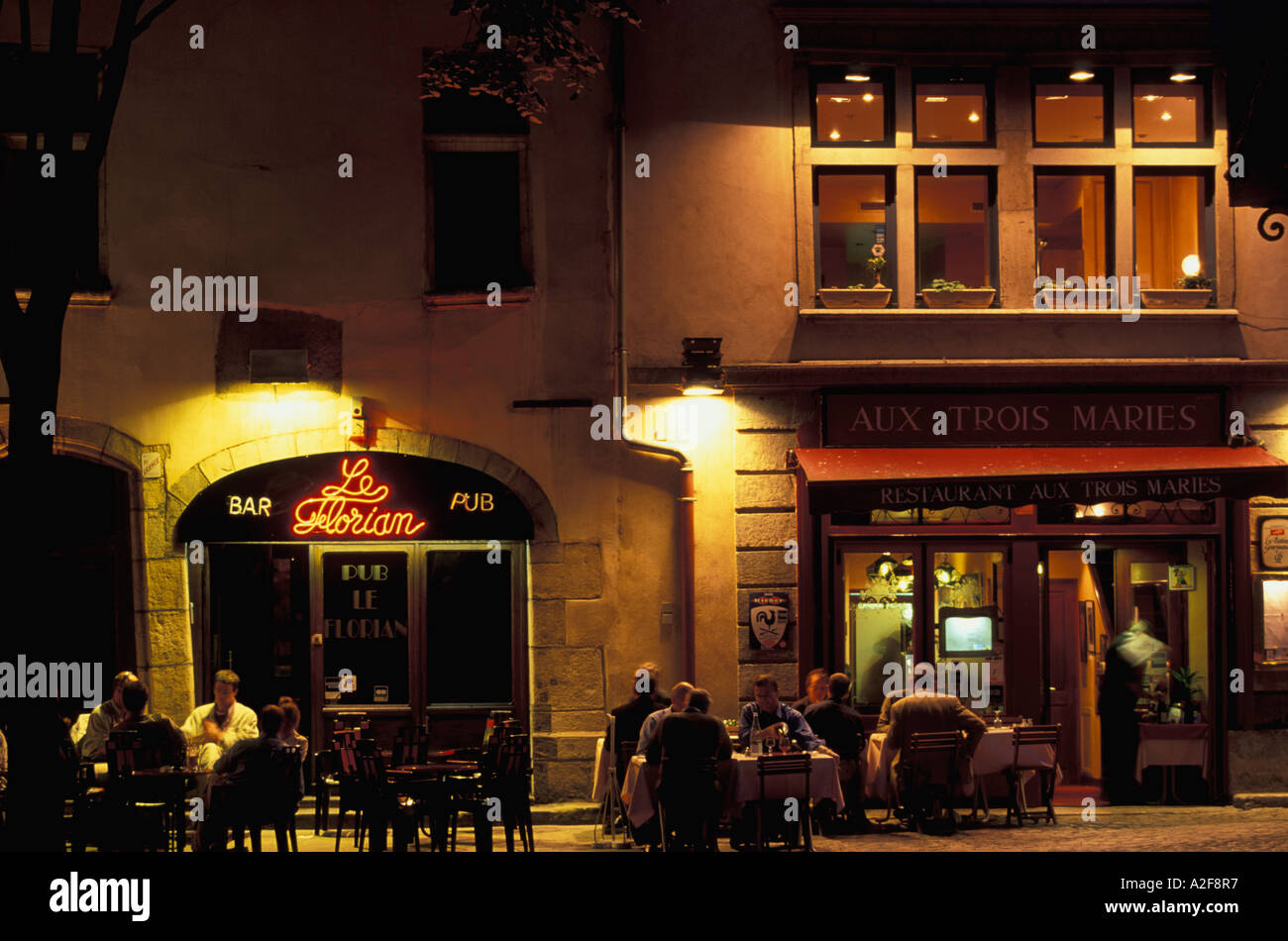EU, France, Rhone Valley, Vallee du Rhone, Lyon. Bouchons and cafes, Rue Trois Maries Stock Photo