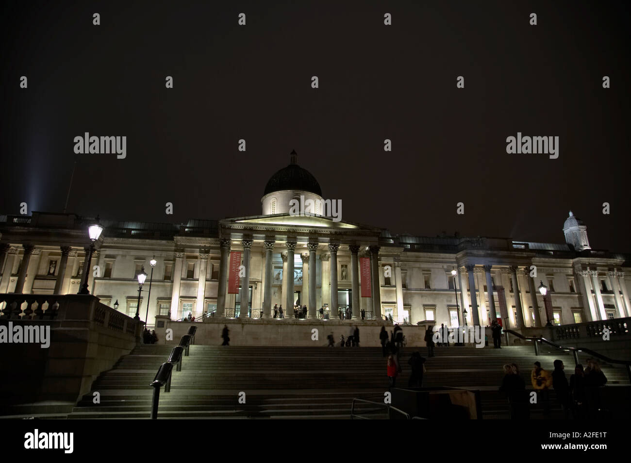 National gallery in london hi-res stock photography and images - Alamy
