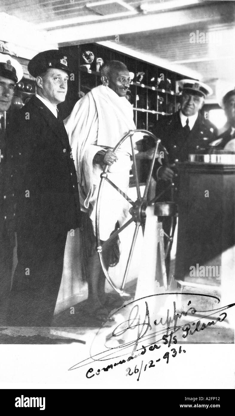 Mahatma Gandhi steering ship SS Pilsna, photograph shows signature of commander of SS Pilsna, December 1931 Stock Photo