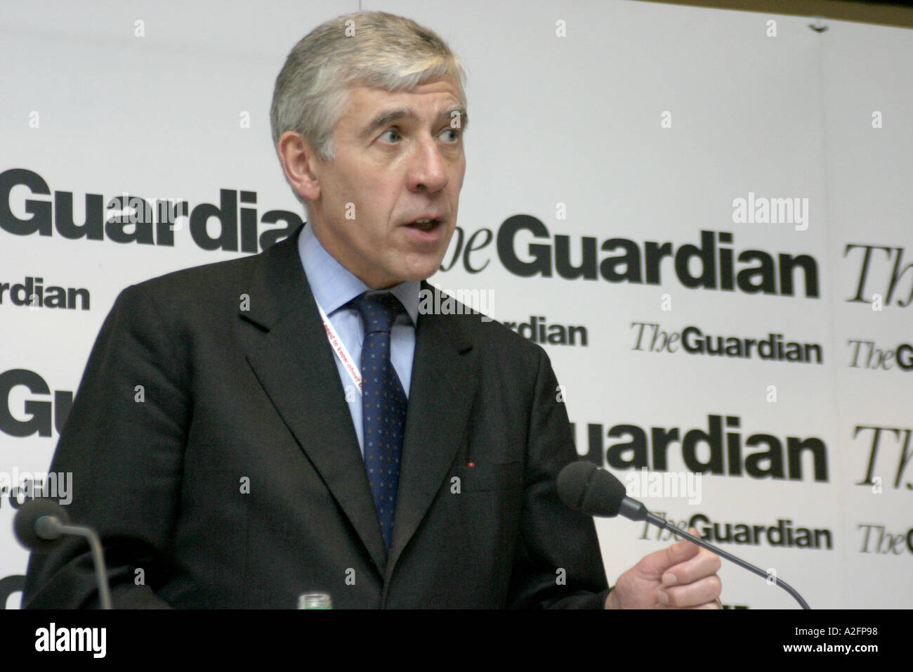 jack straw mp foreign secretary speech conf 2004 labour party guardian nwpr fringe meeting england uk Stock Photo