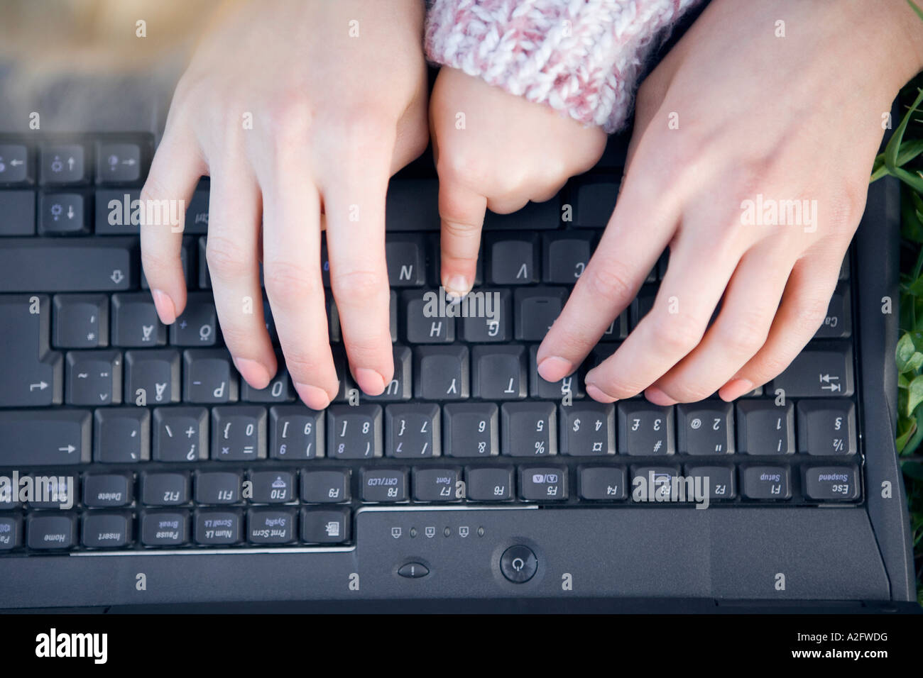 Hands computer keyboards above hi-res stock photography and images - Alamy