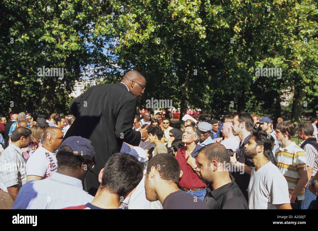 Character on a soap box arguing with the crowd at Speakers Corner, Hyde Park, London Stock Photo