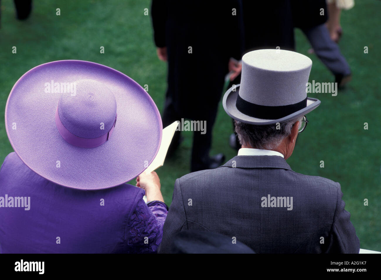 Royal ascot hats hi-res stock photography and images - Alamy