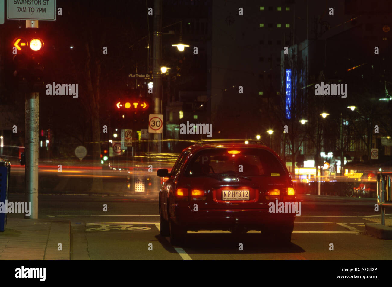 Red traffic light car hi-res stock photography and images - Alamy