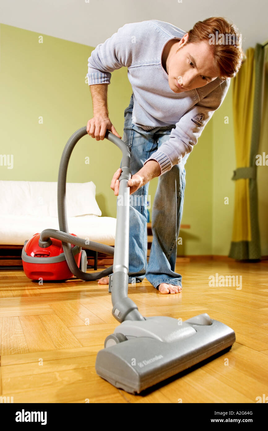 Vacuum store cleaner feet
