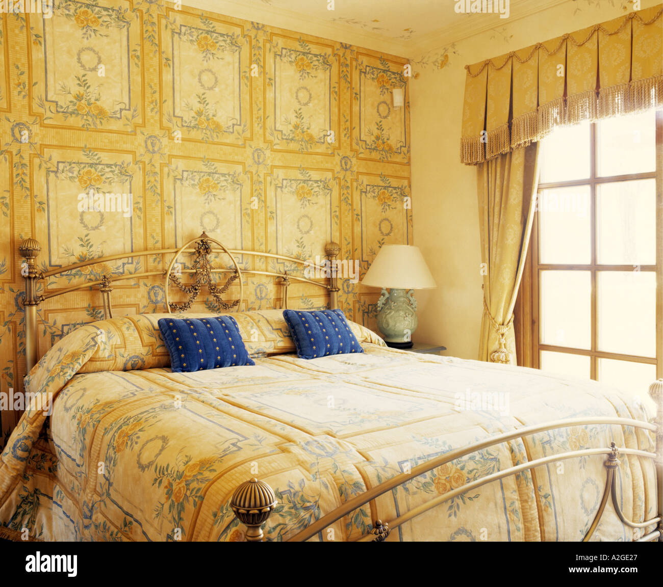 bedroom of spanish villa Stock Photo Alamy