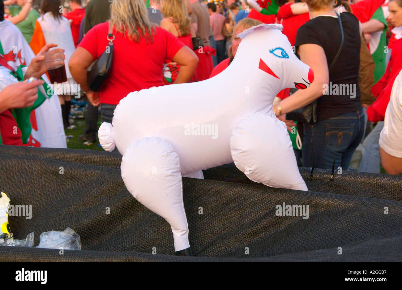 Rugby union six celebration celebrating hi-res stock photography and ...