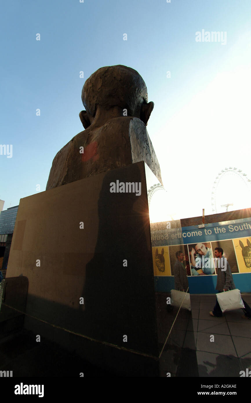 Nelson Mandela statue London Stock Photo Alamy