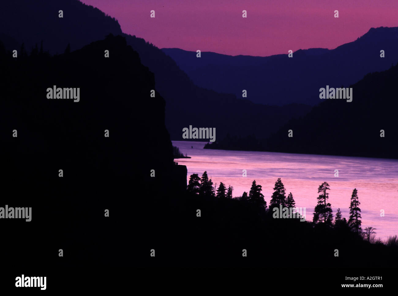 Hood river silhouette hi-res stock photography and images - Alamy