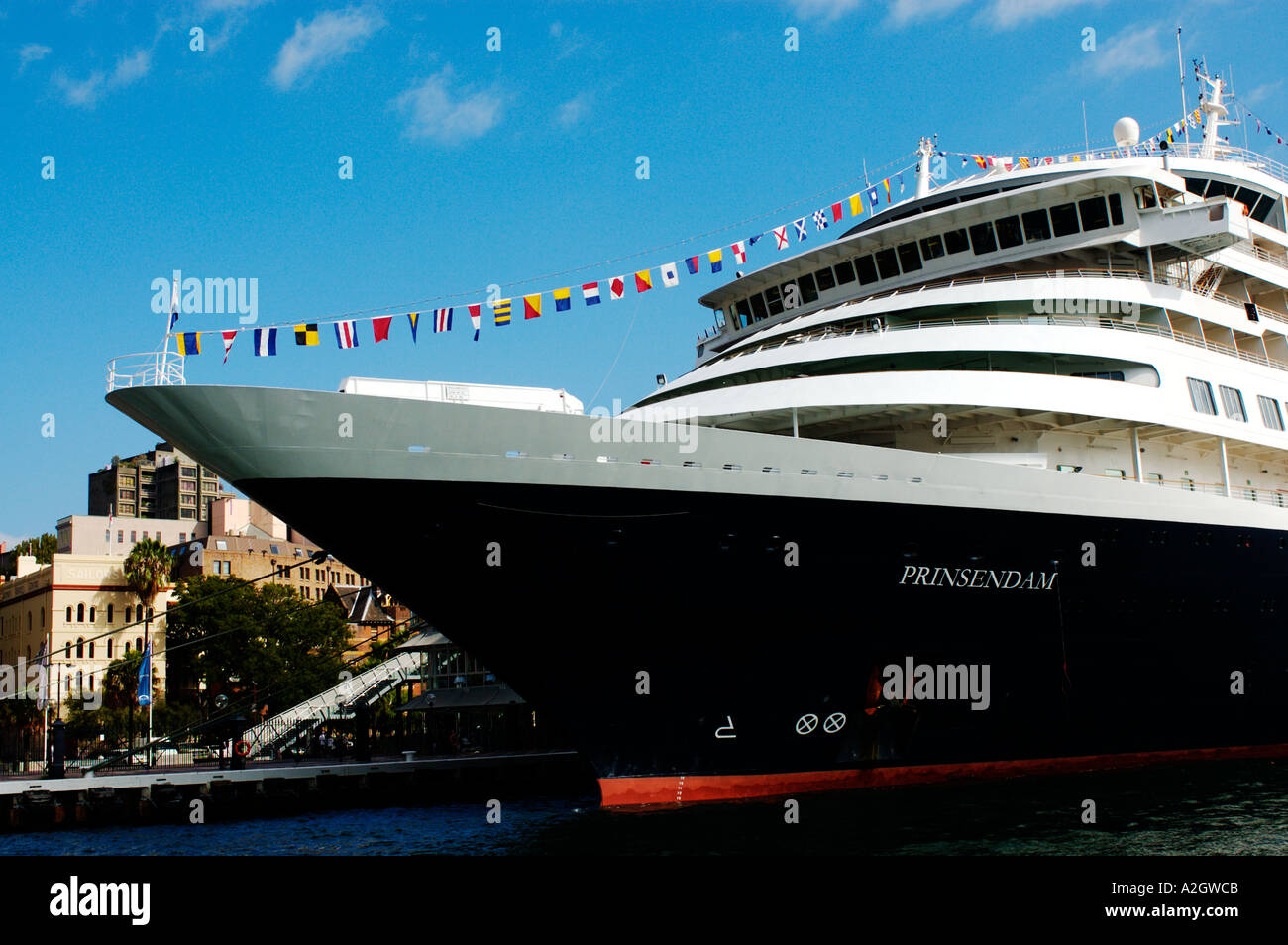australia-sydney-circular-quay-cruise-ship-stock-photo-alamy