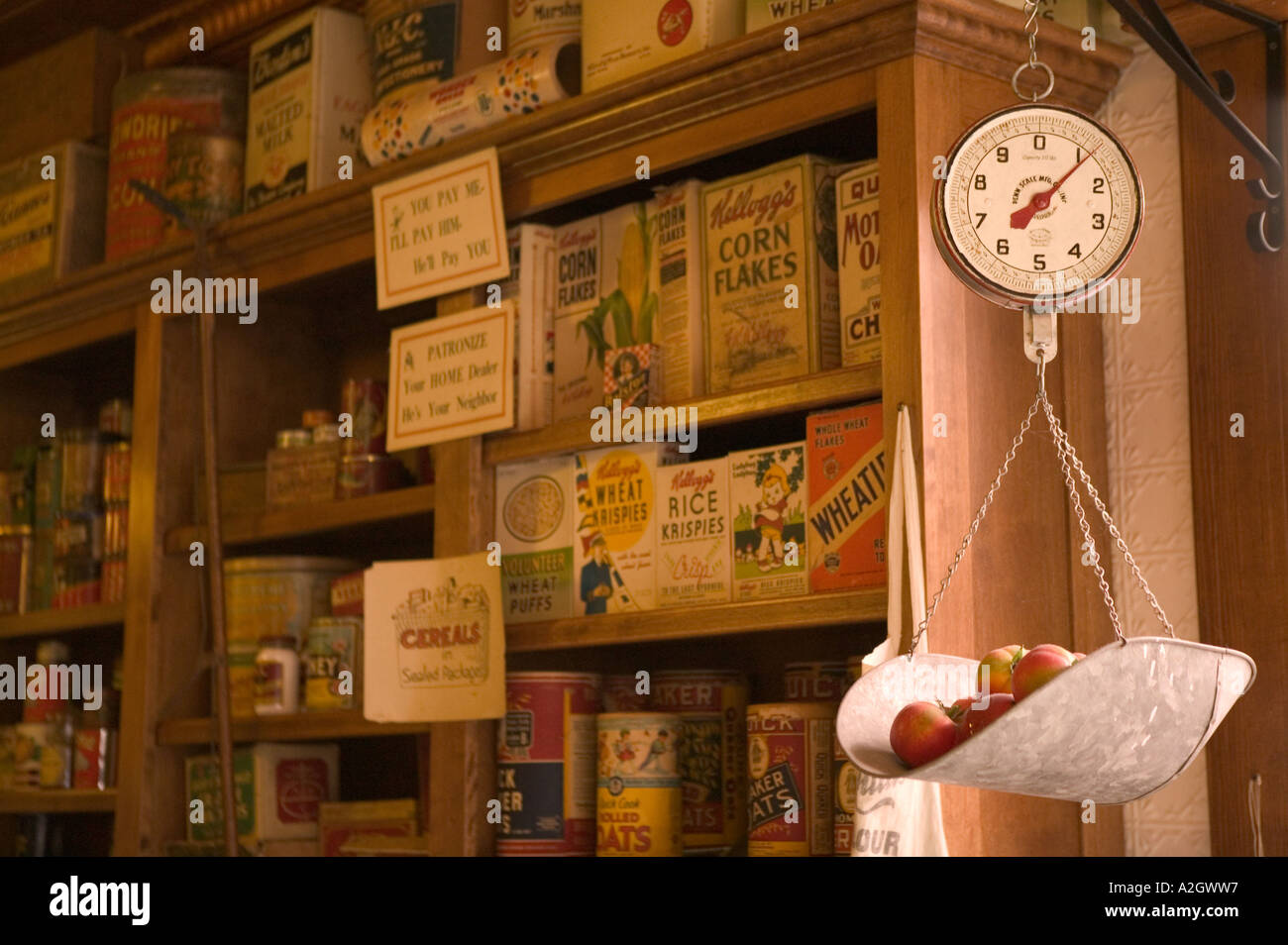 1920s grocery store hires stock photography and images Alamy