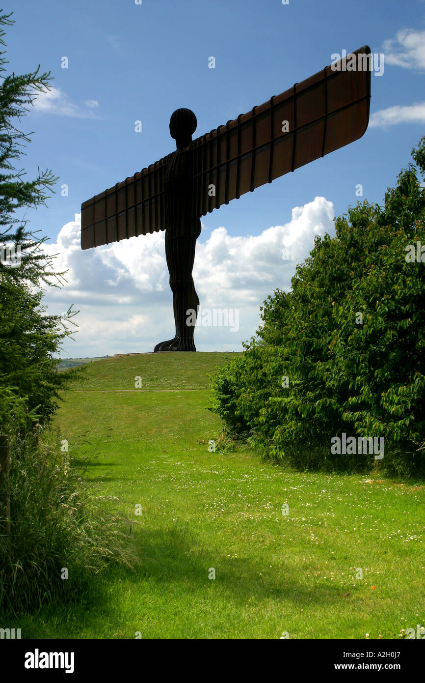 Angel north motorway hi-res stock photography and images - Alamy