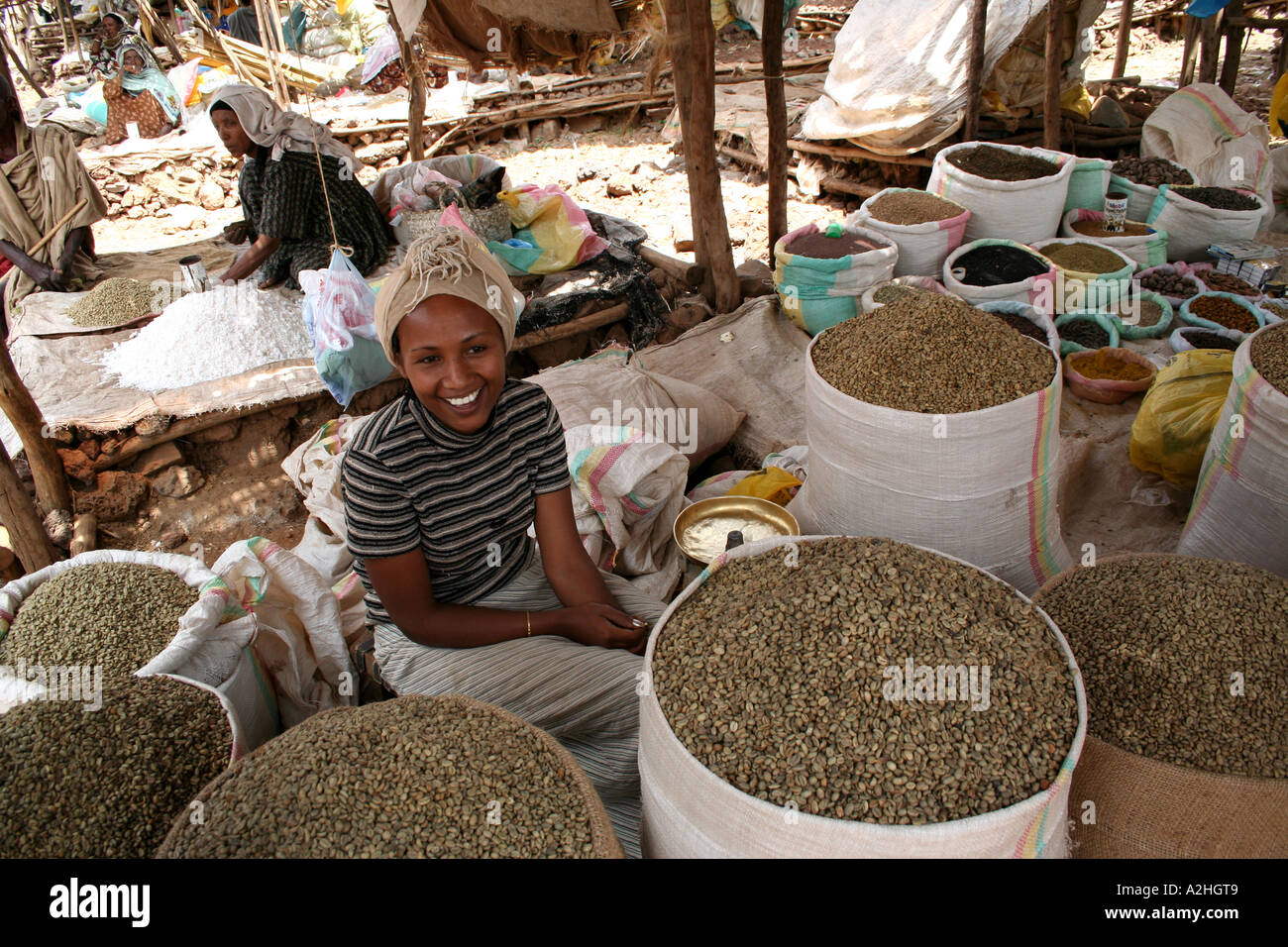 Young Woman selling coffee in Bahar Dar, Ethiopia Stock Photo