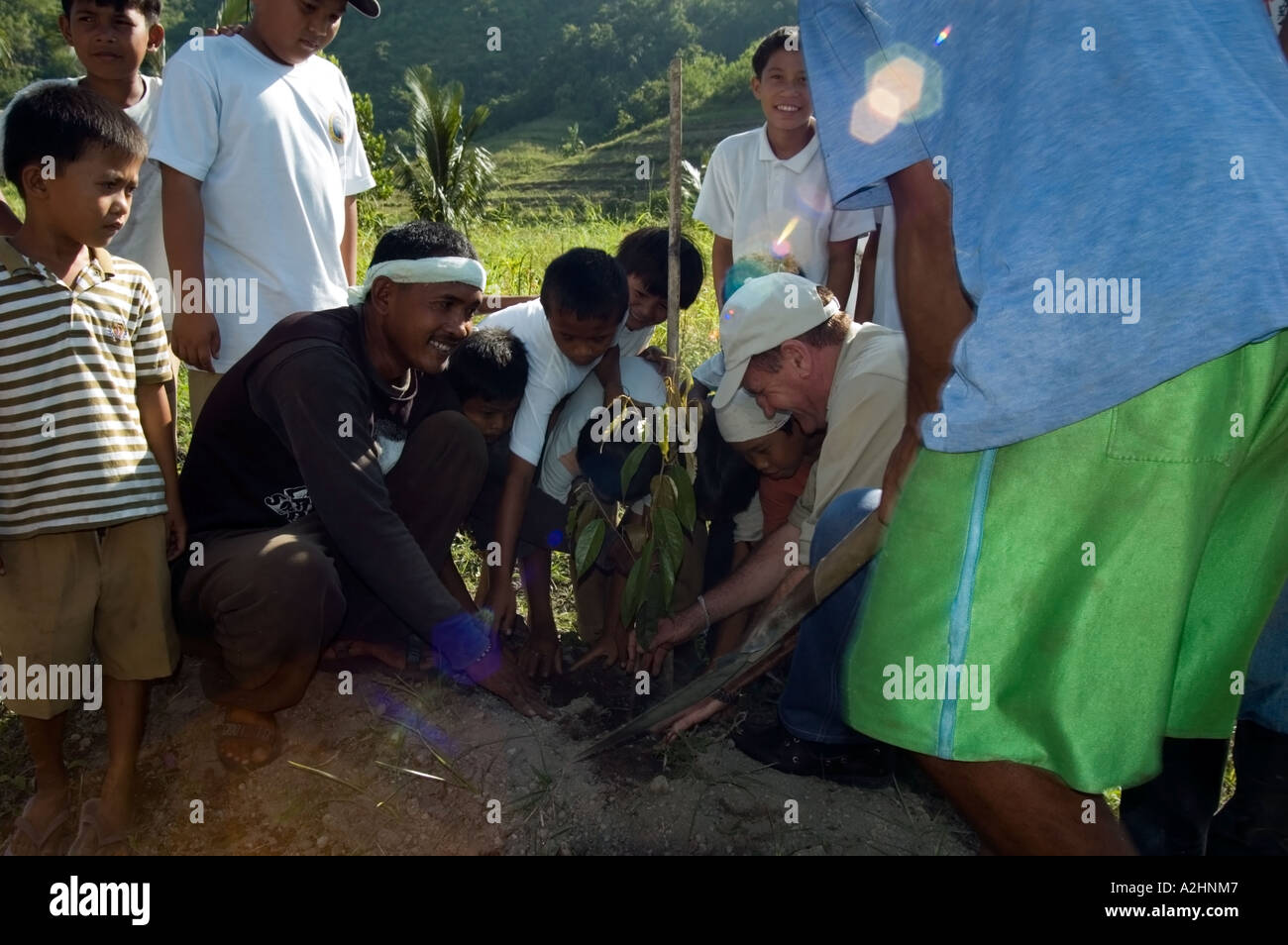 Conservation & local community efforts, Tampakan Copper Project, South Cotabato, Southern Mindanao, Philippines. Tree planting. Stock Photo