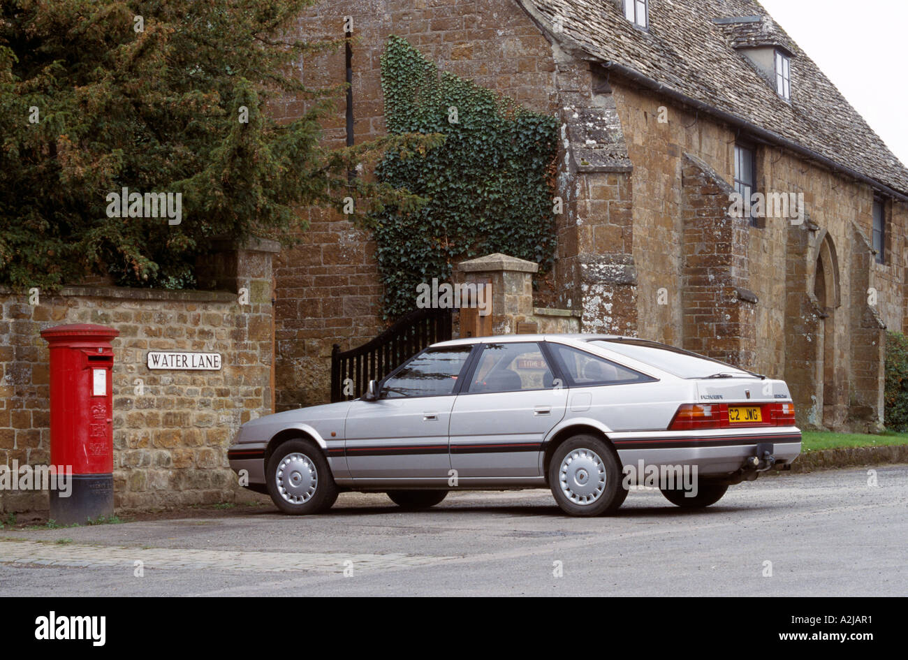 Rover 820 E Fastback. 800 Series model years 1986 tro 1991 Stock Photo -  Alamy
