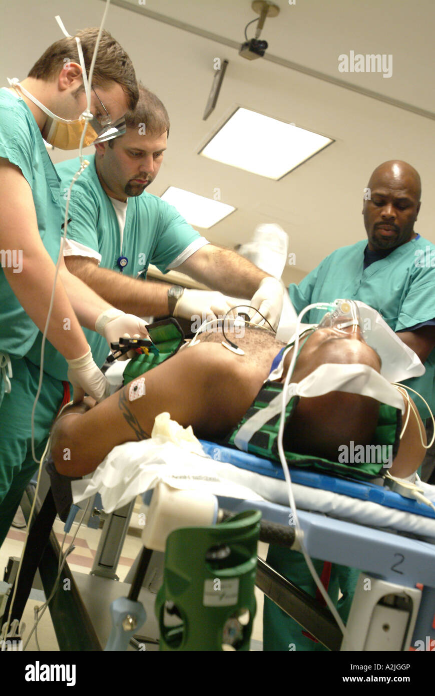 A real patient arrives in to the shock trauma unit by helicopter at the Washington Hospital Center Stock Photo
