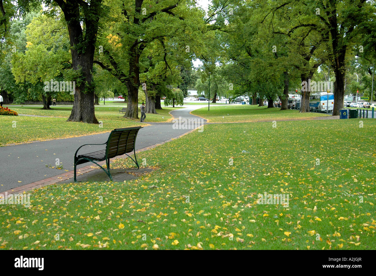 Bench in public gardens hi-res stock photography and images - Alamy