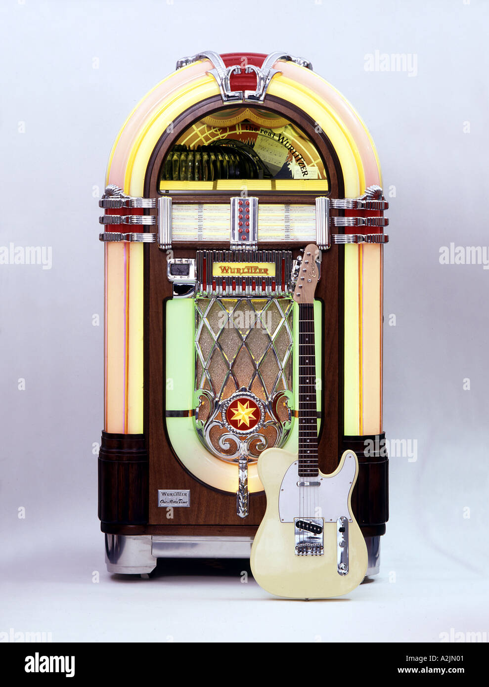 Wurlitzer jukebox music records hi-res stock images - Alamy