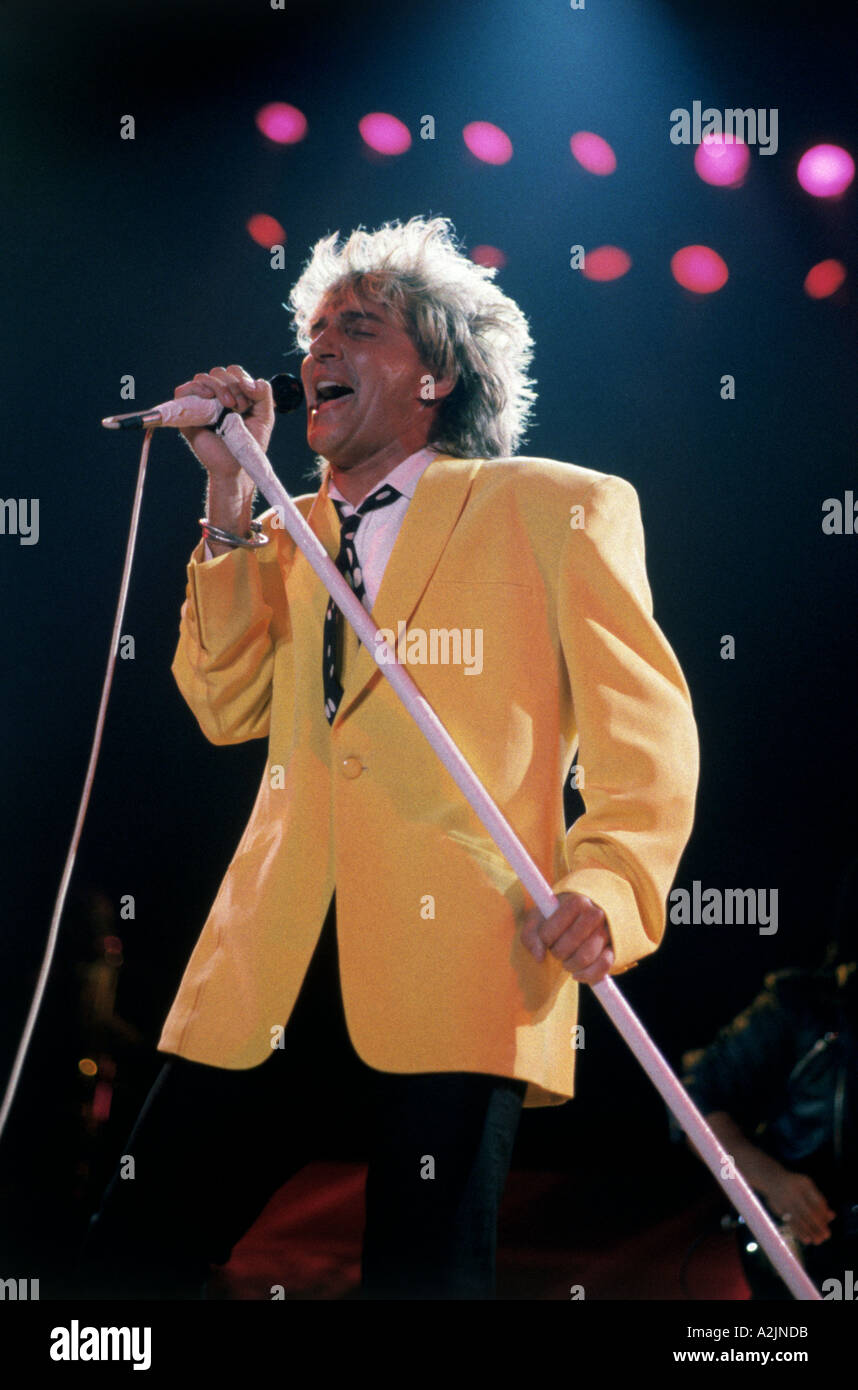 ROD STEWART on stage about 1990 Stock Photo