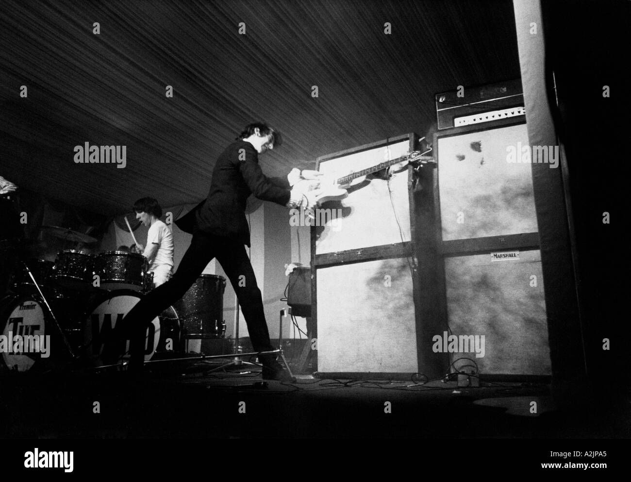 THE WHO Pete Townshend smashes up the equipment at the Windsor Jazz Blues Festival Windsor Race Course Saturday 30 July 196 Stock Photo