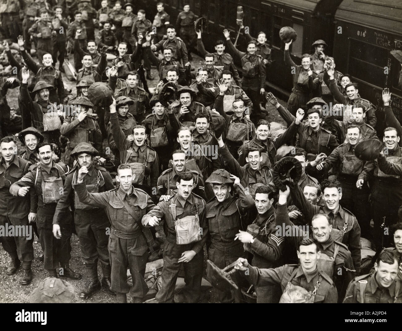 WW2 British soldiers in Portsmouth before going to join the British Expeditionary Force in France in 1939 Stock Photo