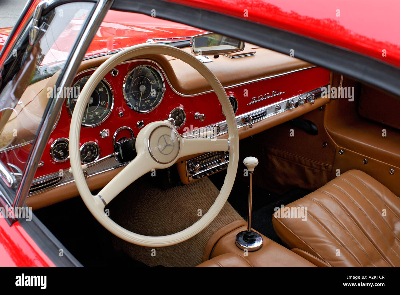 Mercedes 300 Sl Gullwing Interior Hi res Stock Photography And Images 