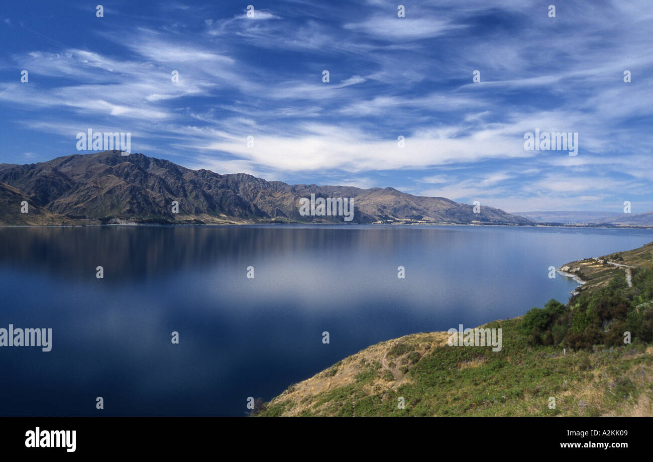 Lake Hawea in the south Island of New Zealand Stock Photo - Alamy