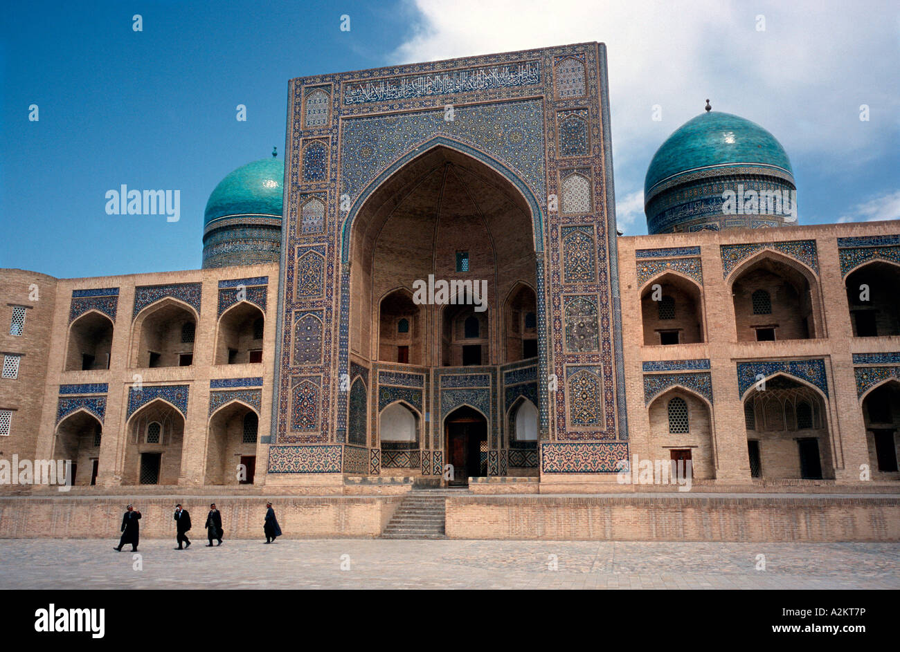 May 12, 2006 - Mir-i-Arab Medressa (Madrasah) opposite the Po-i-Kalyan mosque in the Uzbek town of Bukhara. Stock Photo