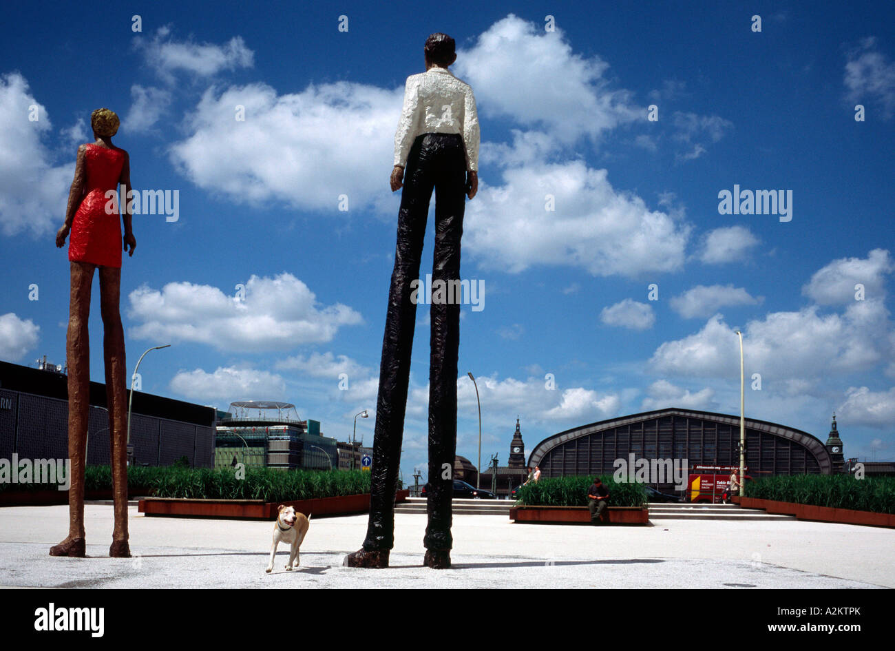 Stephan Balkenhol's 'Mann & Frau' at Hühnerposten in the German city of Hamburg. Stock Photo