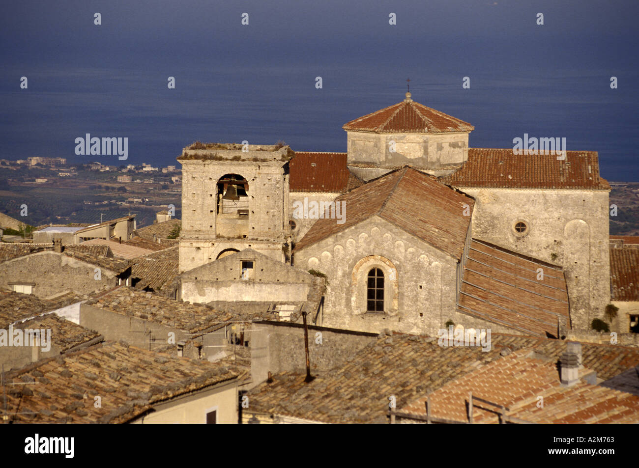 Gerace castle hires stock photography and images Alamy