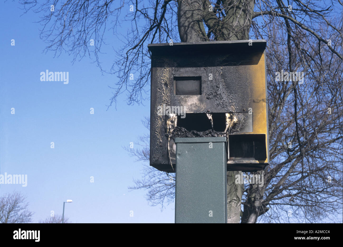 Speed camera hidden hi-res stock photography and images - Alamy