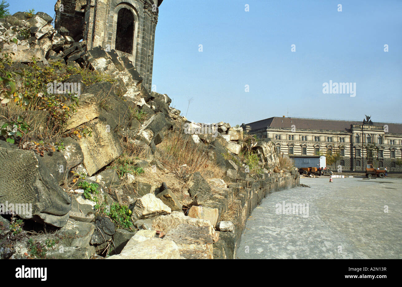 Frauenkirche as a pile of rubble, Dresden in 1990 Stock Photo - Alamy