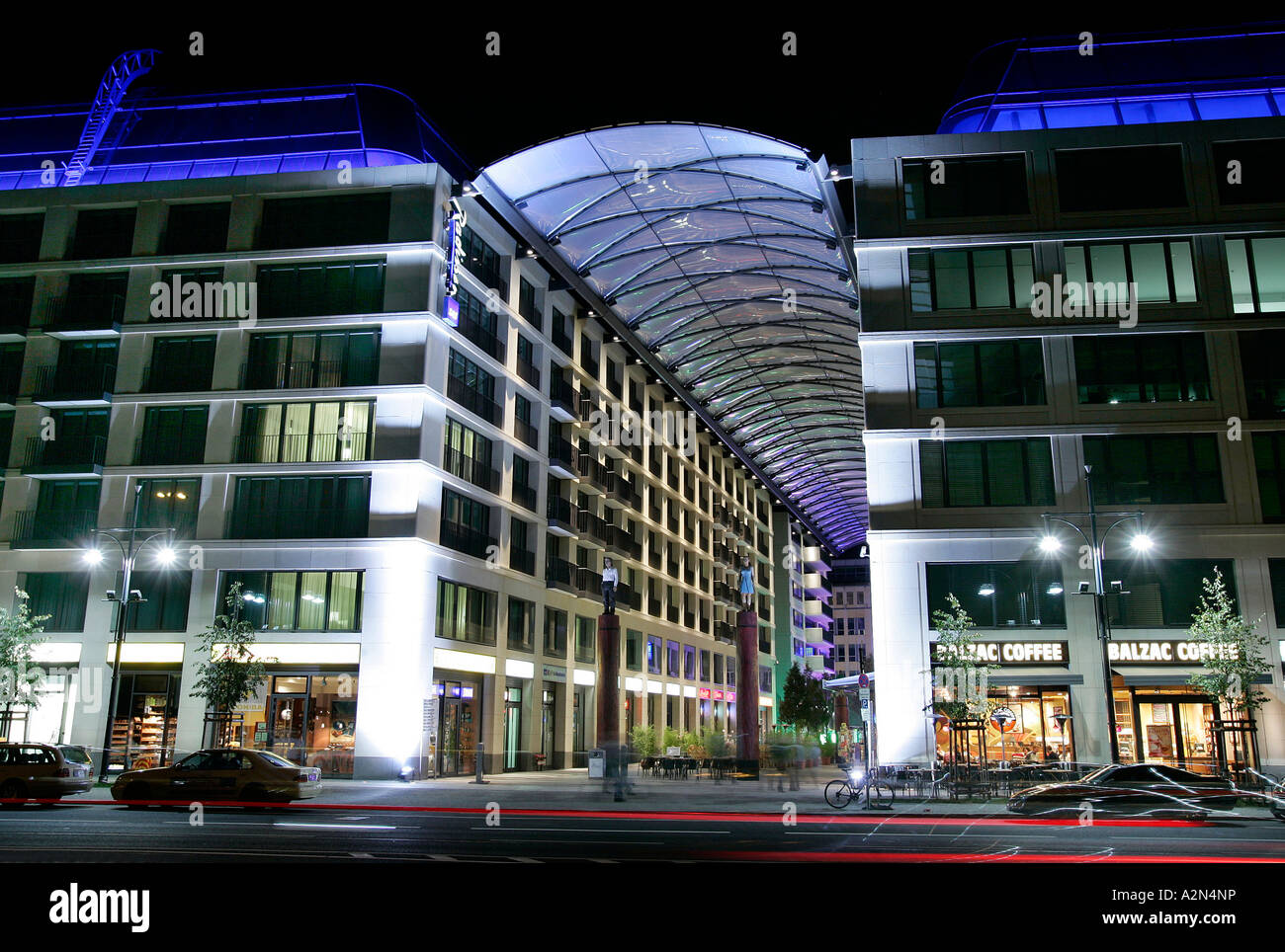 Radisson blu hotel berlin hi-res stock photography and images - Alamy
