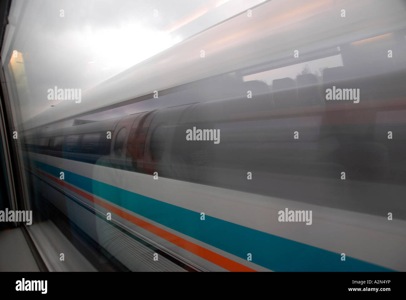 Mag lev bullet train hi-res stock photography and images - Alamy