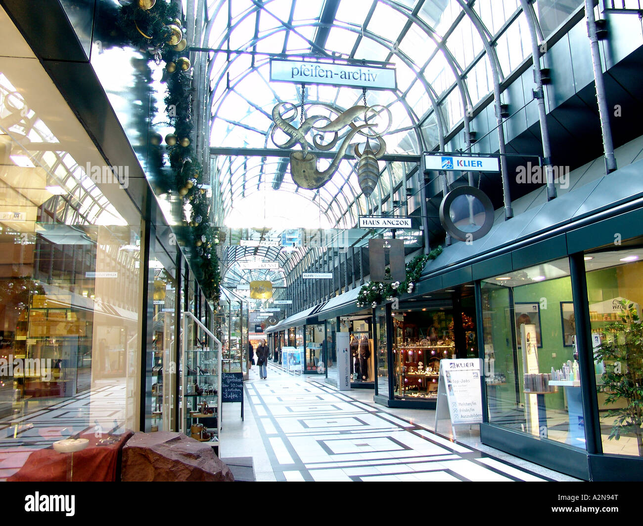 Interiors of shopping mall, Calwerpassage, Stuttgart, Baden ...