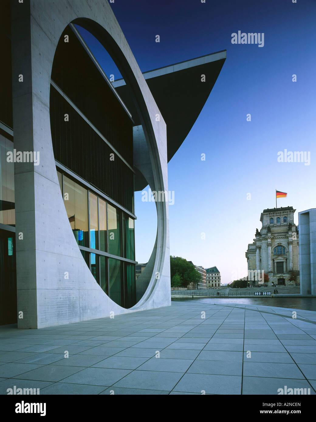 Building at waterfront, Marie-Elisabeth-Lueders-Haus, Spree River, Berlin, Germany Stock Photo
