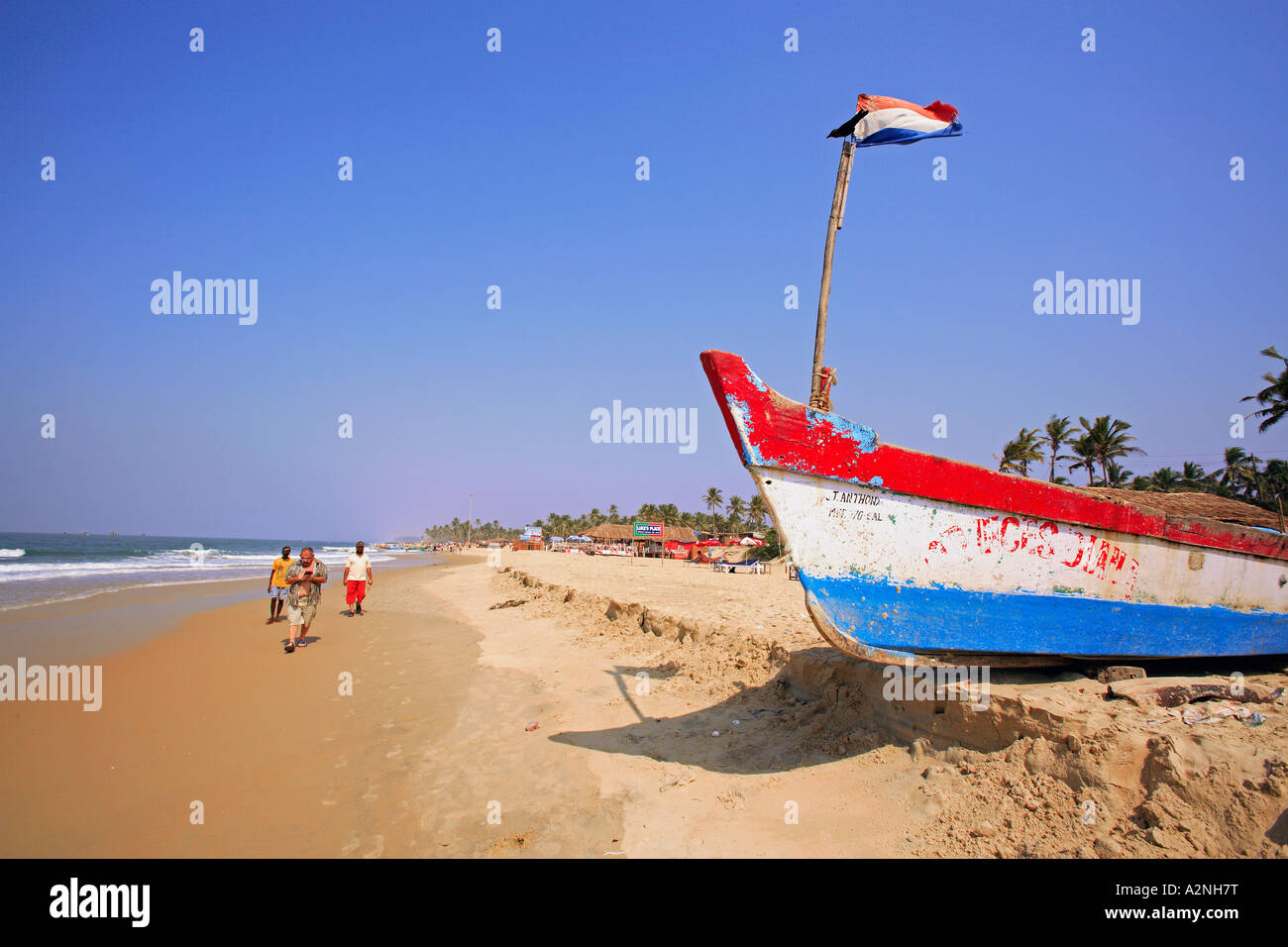 INDIA SOUTH GOA A VIEW OF UTORDA BEACH Stock Photo - Alamy