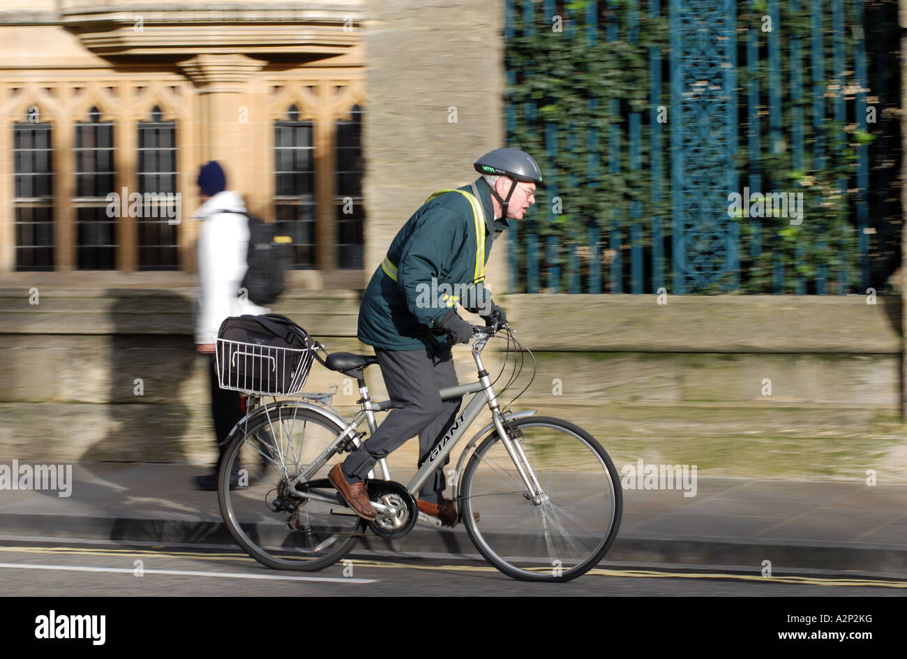 Oxford high street cycling hi-res stock photography and images - Alamy