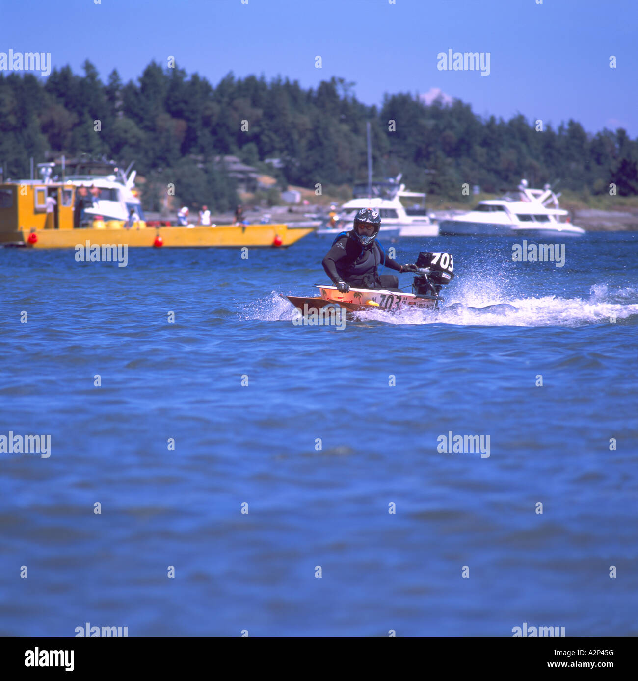 Bathtub Racer approaching Finish Line at International World