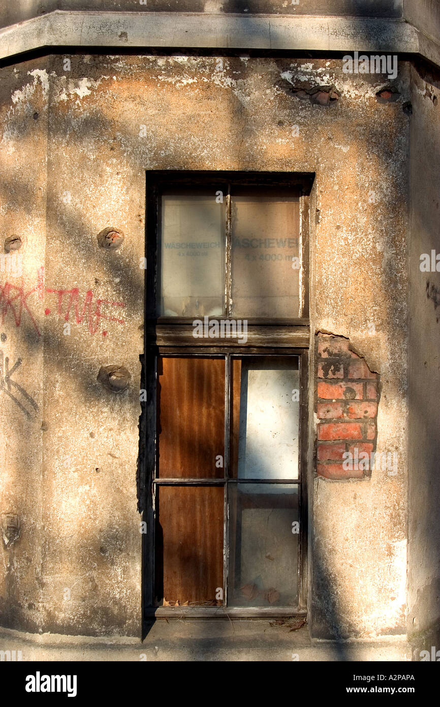 Crossbar windows hires stock photography and images Alamy