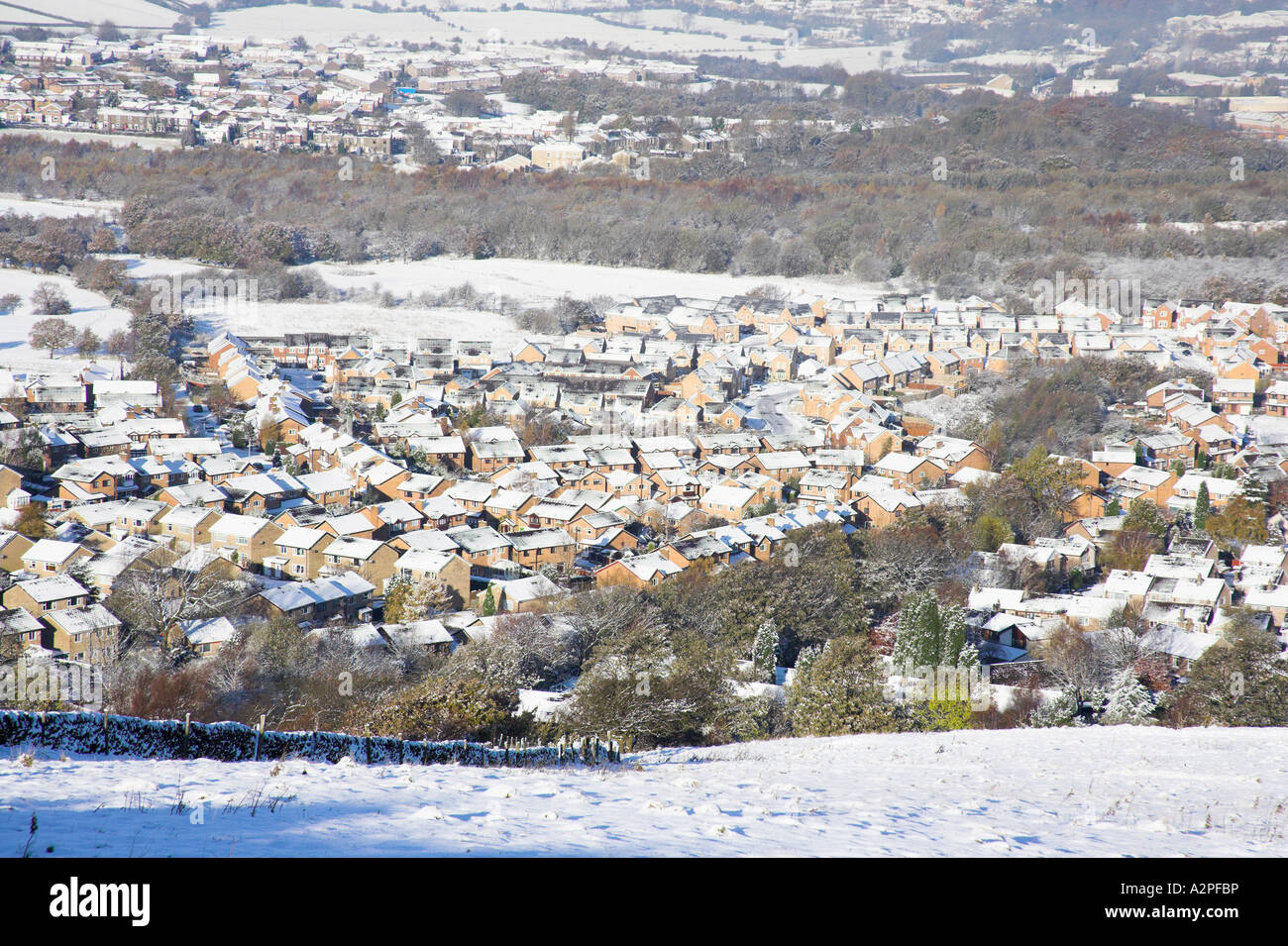 A view of Modern Housing at Simmondley in Glossop in Derbyshire Stock Photo Alamy