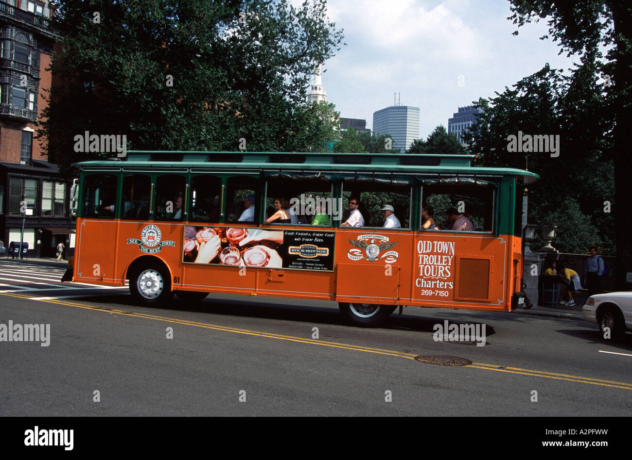 Old Town Trolley Tour bus, Boston, Massachusetts, New England, USA