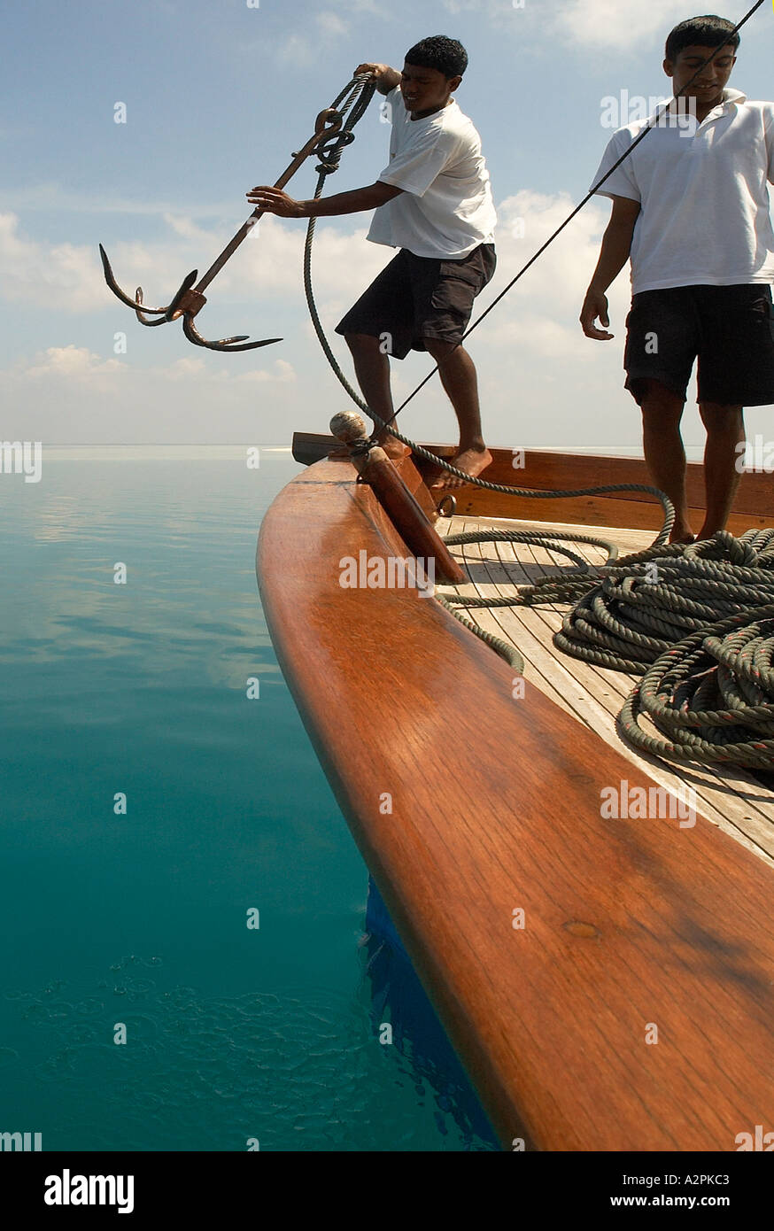 Throw anchor hi-res stock photography and images - Alamy