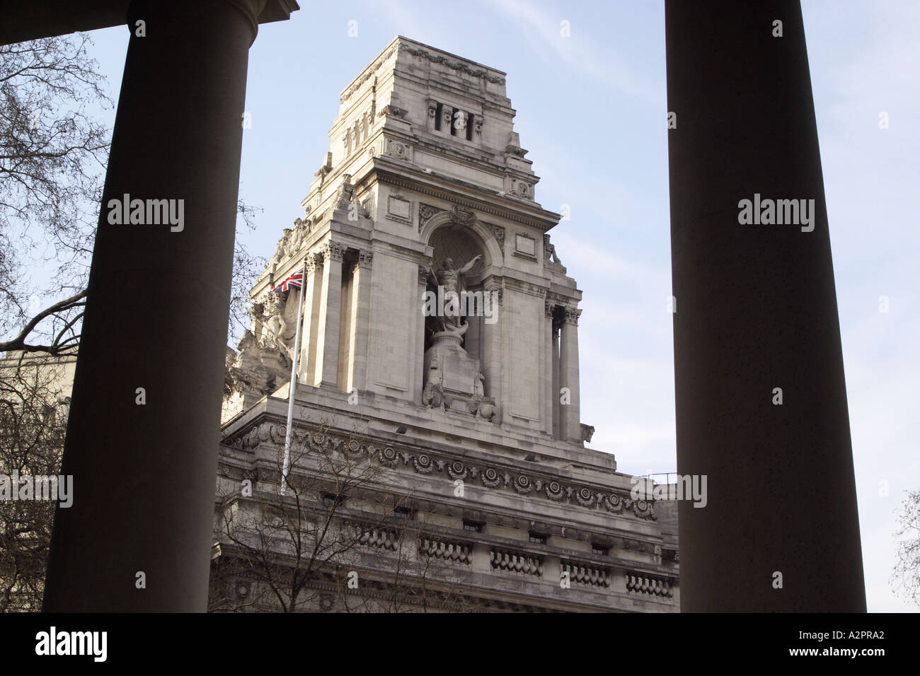 London Port Authority Framed by pillars of Merchant Seamen Memorial ...