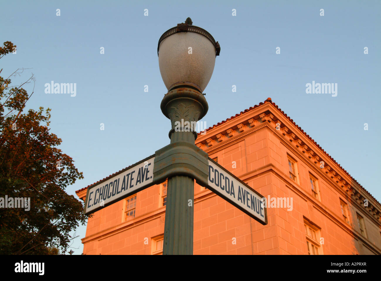 Downtown Hershey has streets named for the city s products such as Chocolate Avenue and Cocoa Avenue Stock Photo